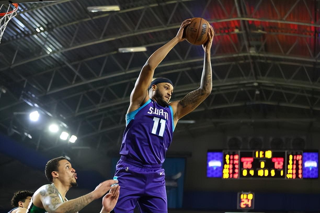 护筐能力相当惊人！前黄蜂二队内线是多米尼加队的关键人物？