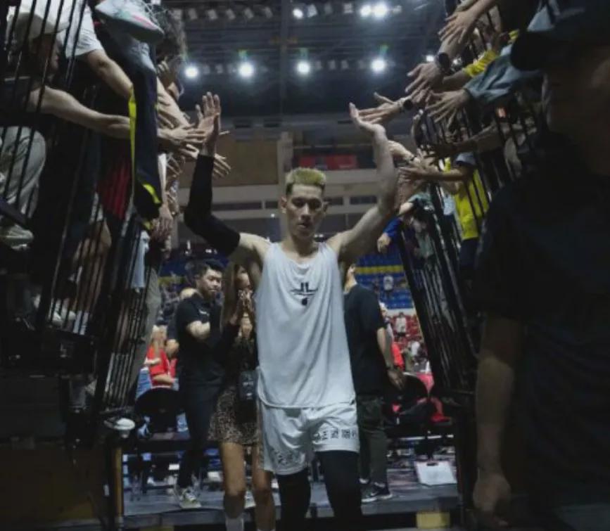 自宣退役！再见，林书豪！再见，林疯狂！